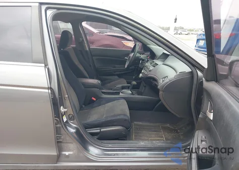 2009 Honda Accord 2.4 Lx-P z USA, uszkodzony, nr VIN JHMCP264X9C000774